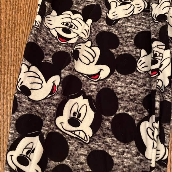 Disney sleep pants - Picture 2 of 4